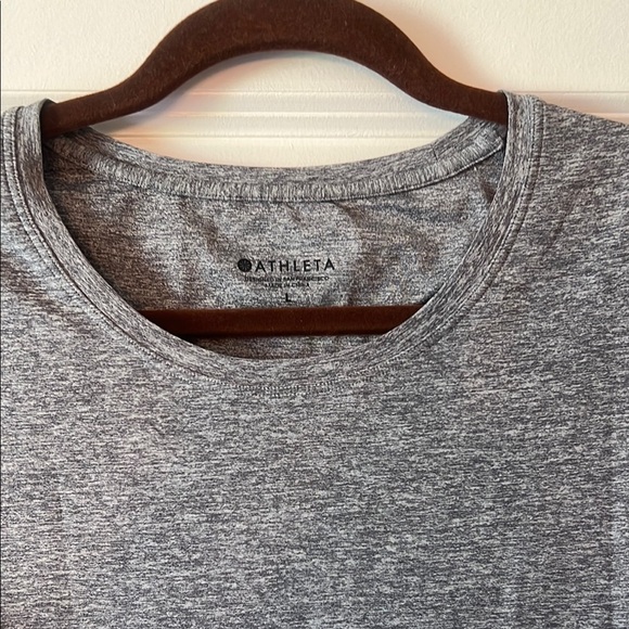 Athleta Cadence Tank Top In Gray Heather Mesh Rounded Hem Gym Running​ - Picture 3 of 5